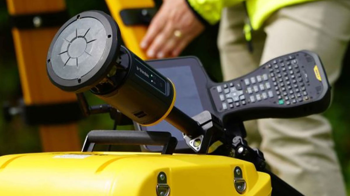 Trimble Launches ST30 Smart Target With Integrated GNSS and Automated Rod Height